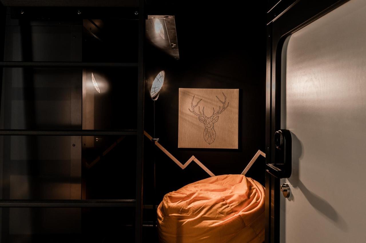 Capsule - Zurich Airport Hotel 3*