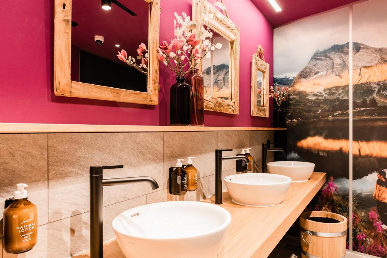 Capsule - Alpine Garden Zurich Airport Hotel Kloten