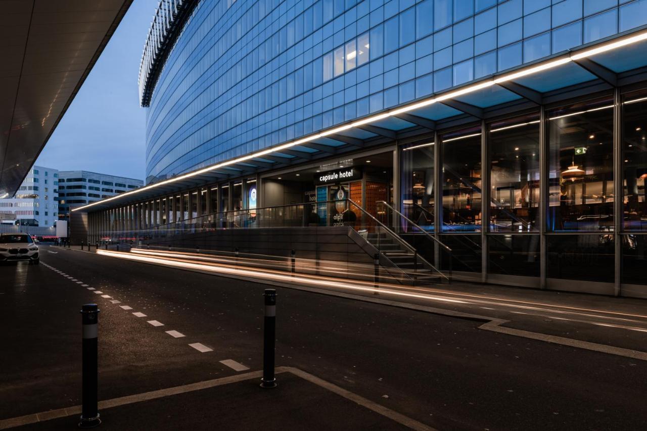 Capsule - Alpine Garden Zurich Airport Hotel